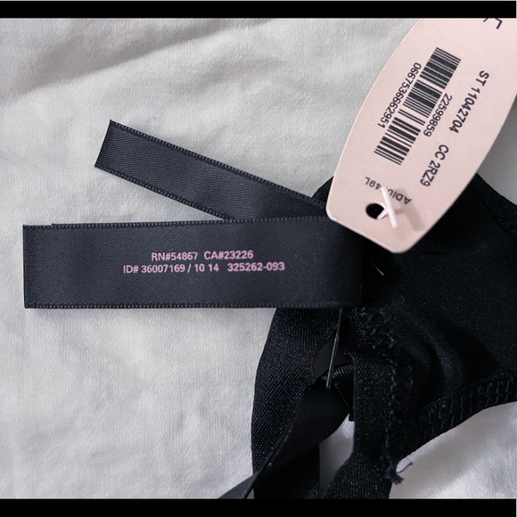 NWT Victoria’s Secret Fashion Show London 2014 Rhinestone Bow Strappy Thong L - Picture 7 of 7